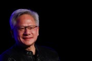 紫微算命英伟达黄仁勋：编程人工智能如今就像训练一个人